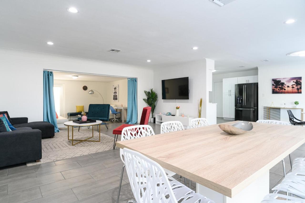 فورت لودرديل Luxury Casa 4 Bedrooms With Pool & Game Room 15 Mins To Ocean المظهر الخارجي الصورة